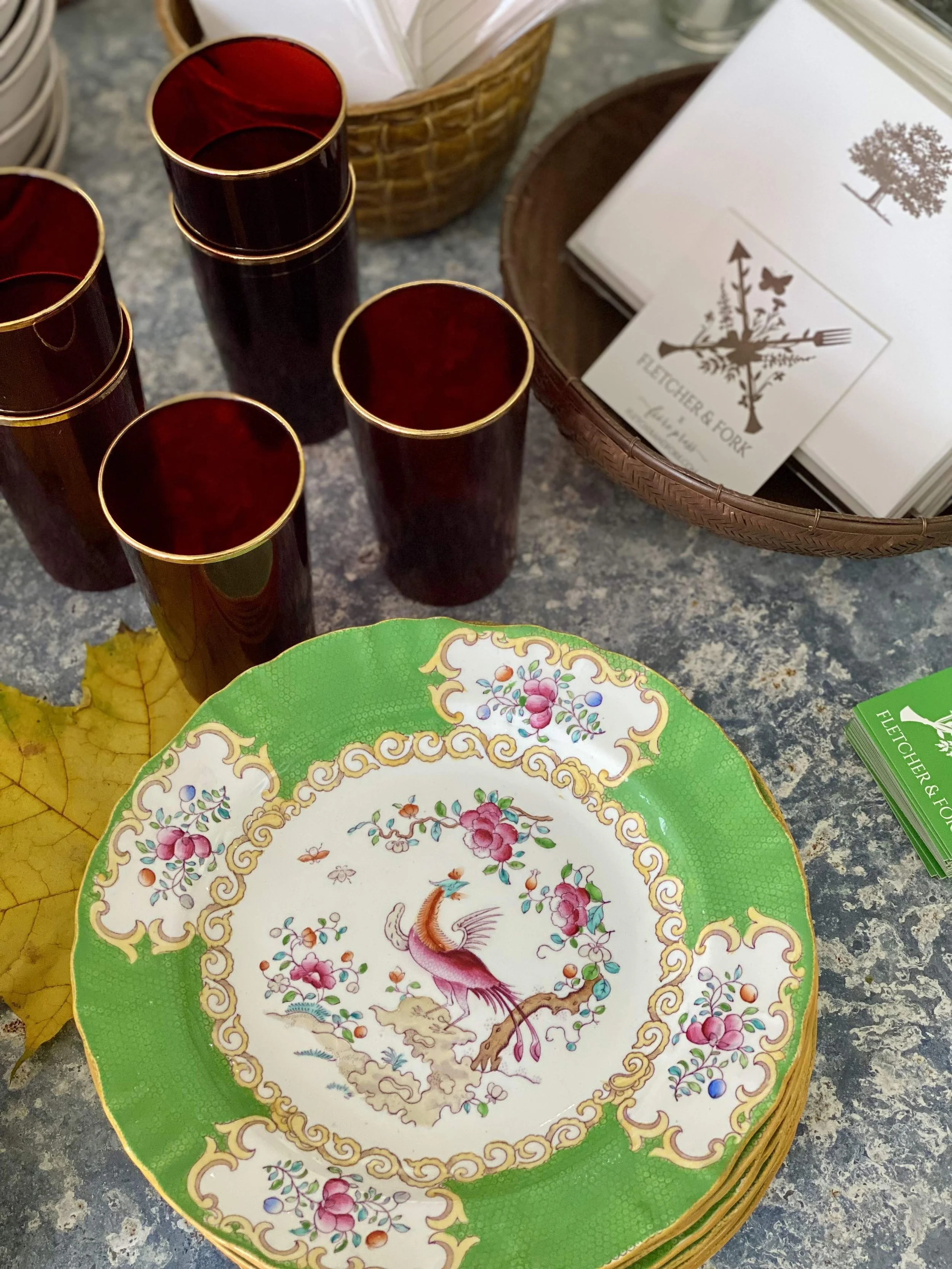 VINTAGE ENGLISH MINTON COCKATRICE GREEN PLATES, SET OF 8